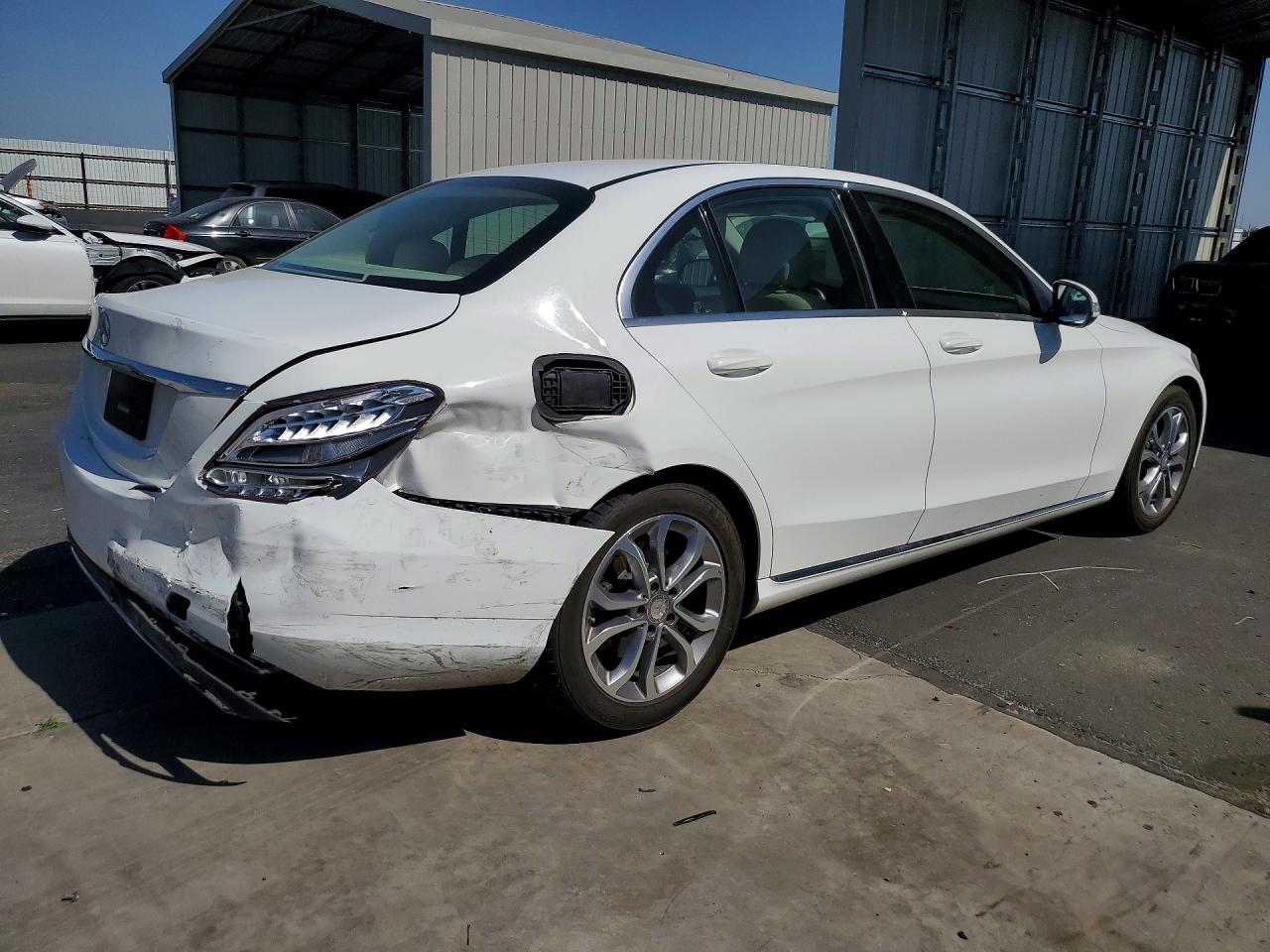 2015 MERCEDES-BENZ C-CLASS
