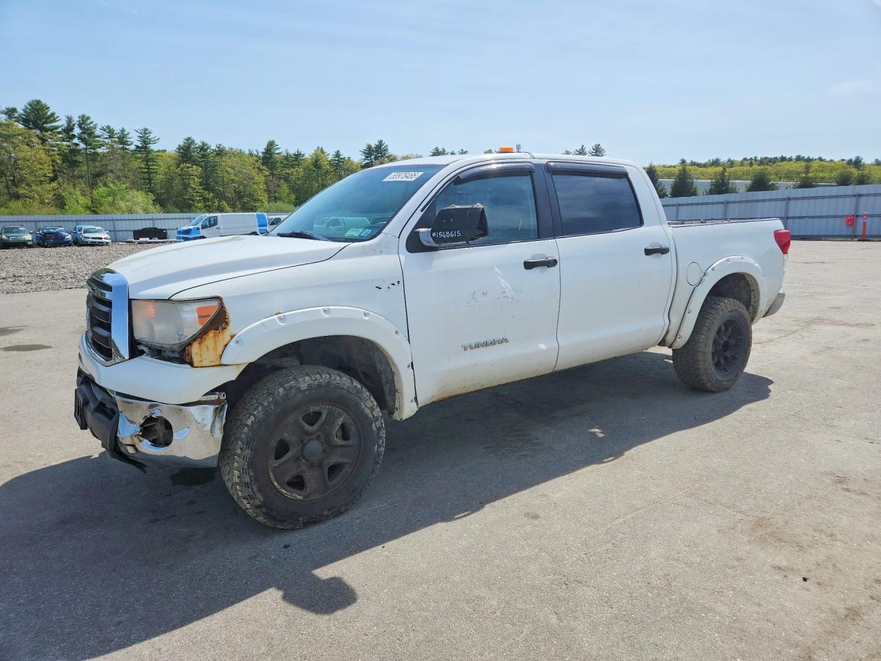 2013 TOYOTA TUNDRA