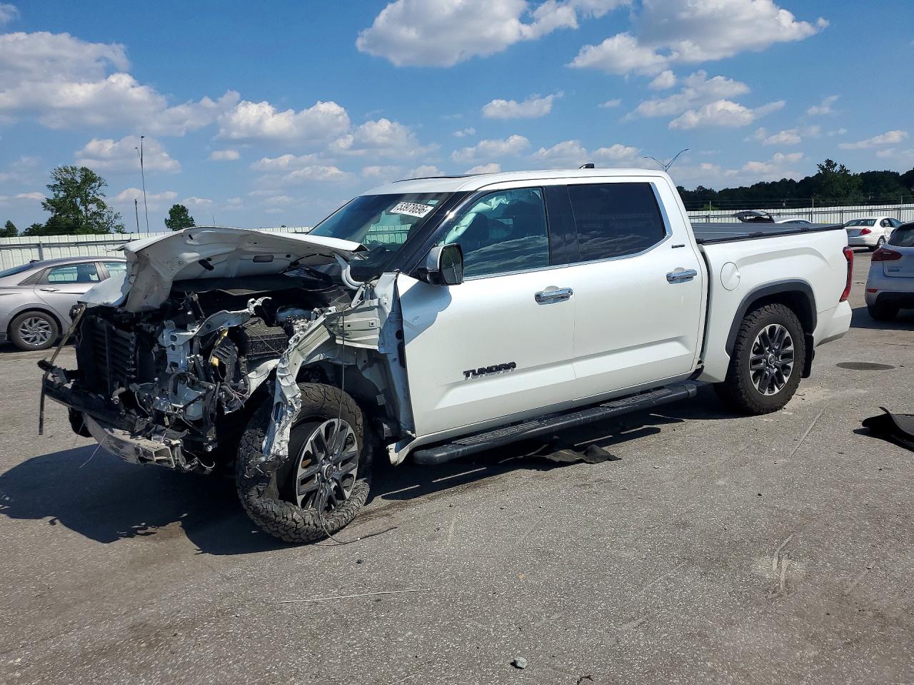 2022 TOYOTA TUNDRA