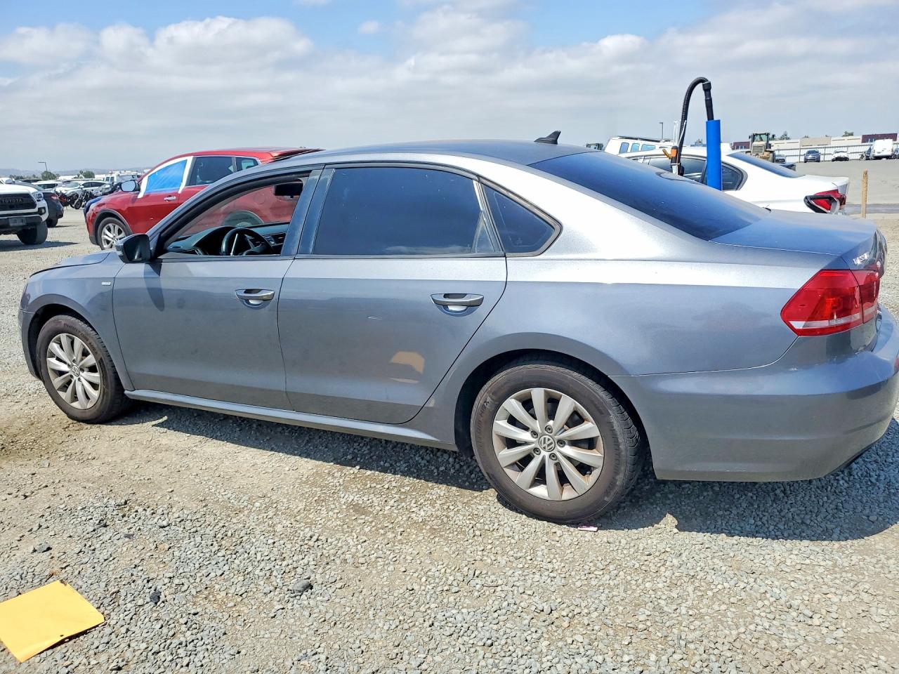 2014 VOLKSWAGEN PASSAT