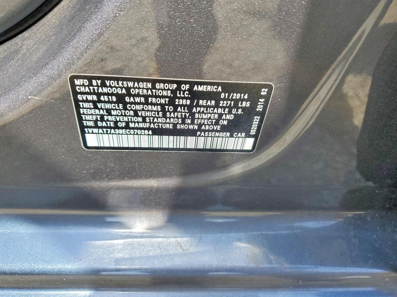 2014 VOLKSWAGEN PASSAT