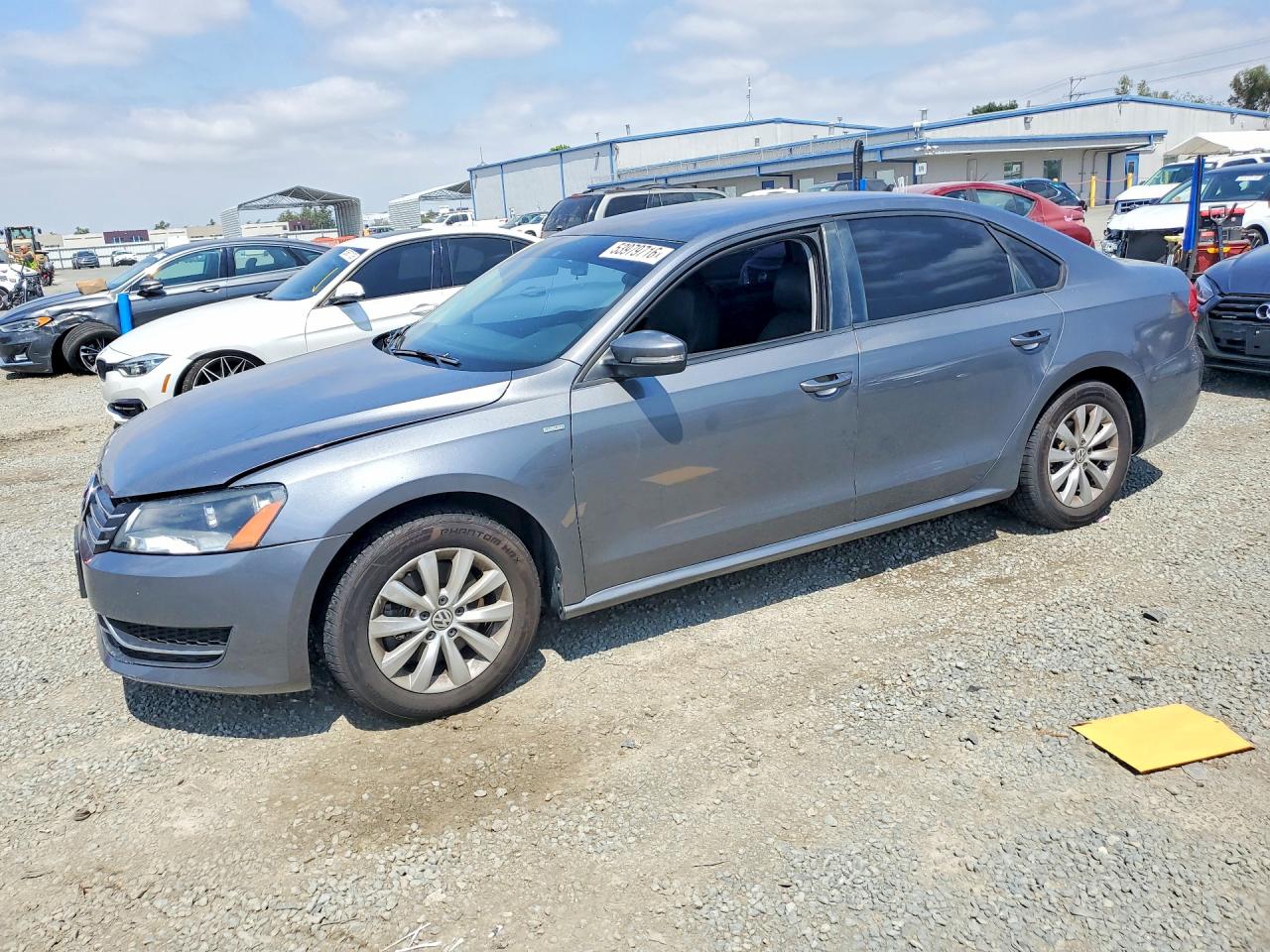 2014 VOLKSWAGEN PASSAT