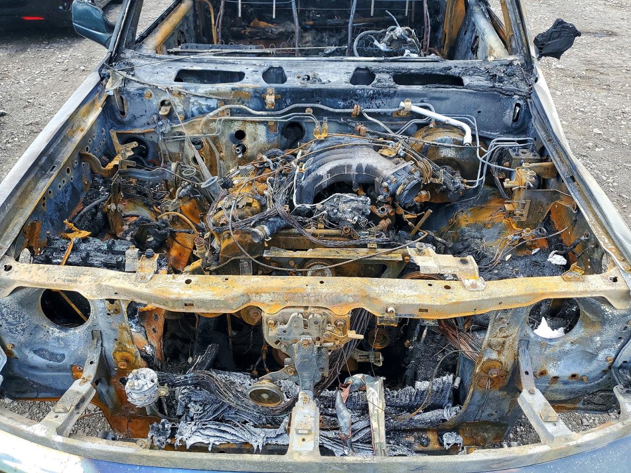 2000 NISSAN FRONTIER