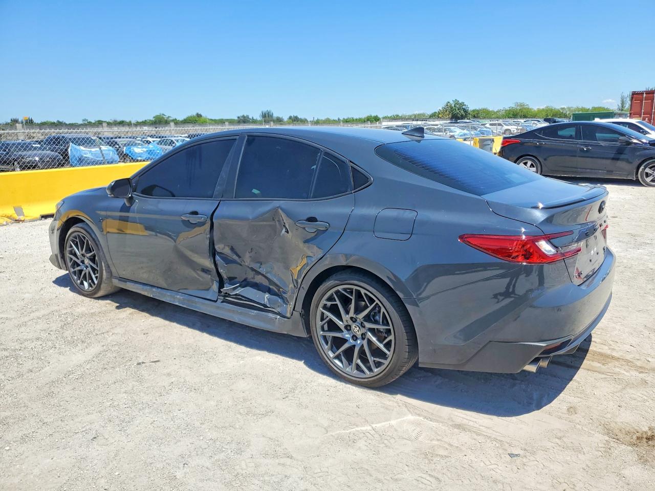 2025 TOYOTA CAMRY