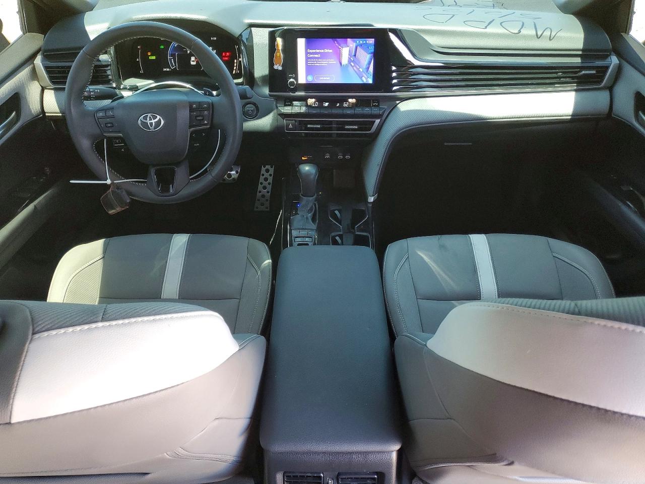 2025 TOYOTA CAMRY