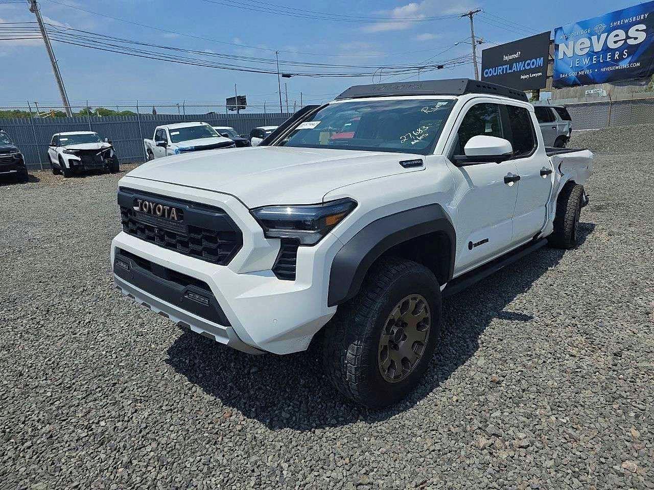 2024 TOYOTA TACOMA