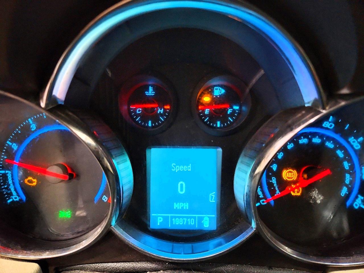 2011 CHEVROLET CRUZE