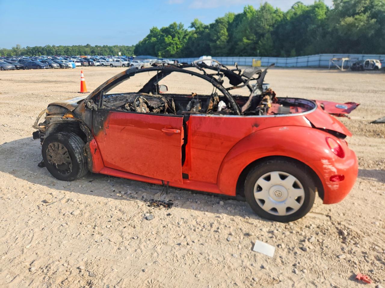 2005 VOLKSWAGEN BEETLE