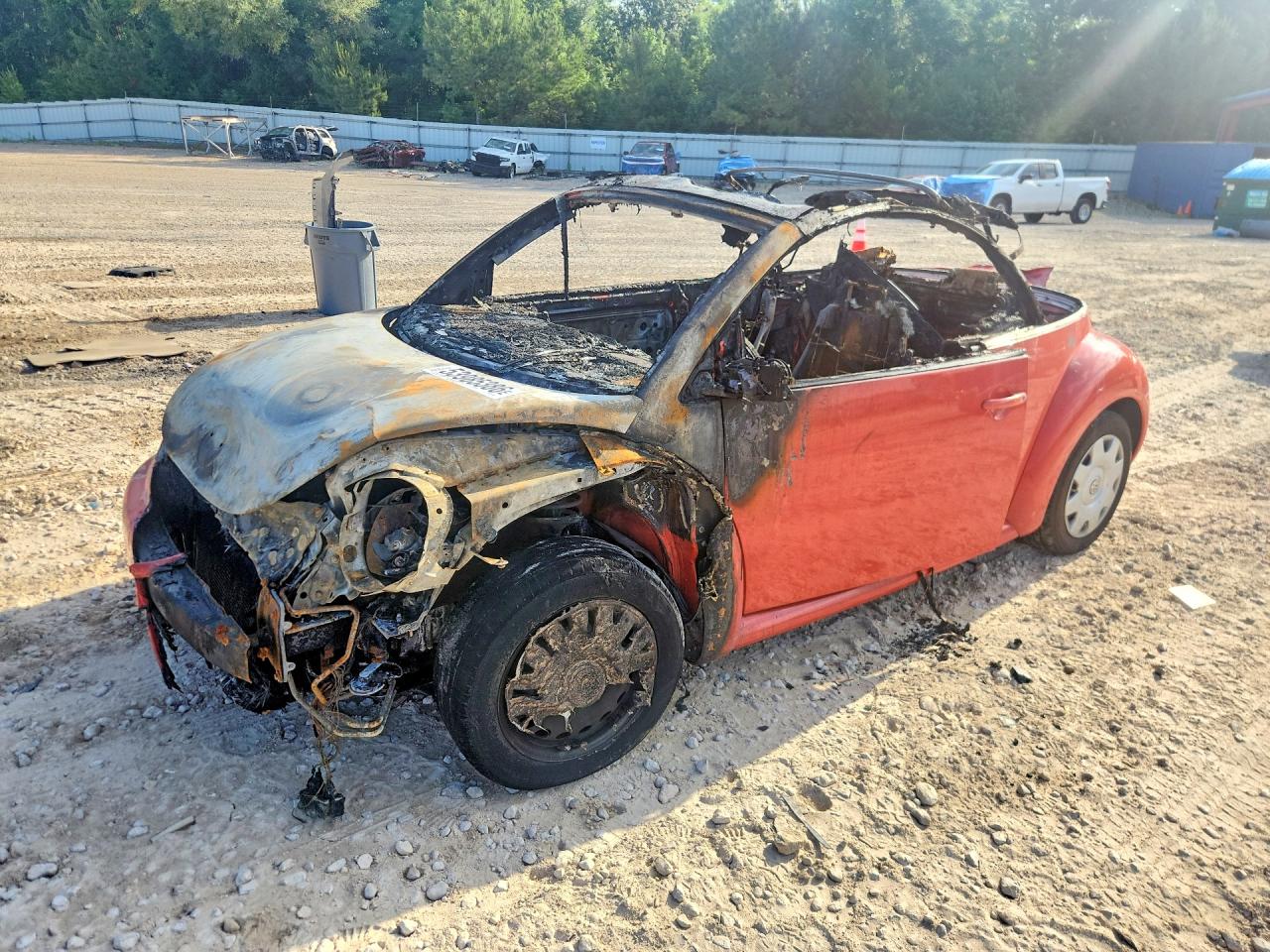 2005 VOLKSWAGEN BEETLE