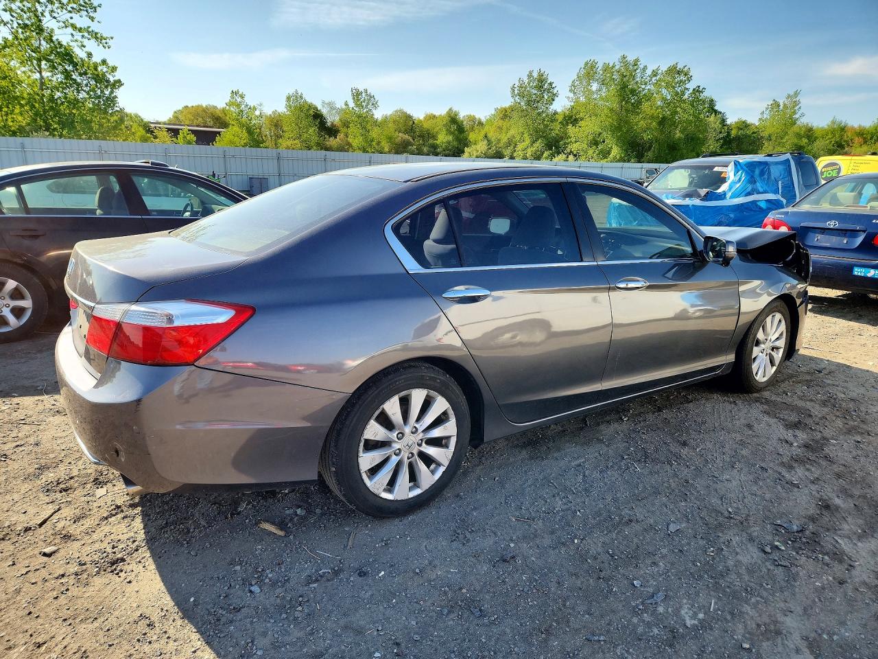 2015 HONDA ACCORD