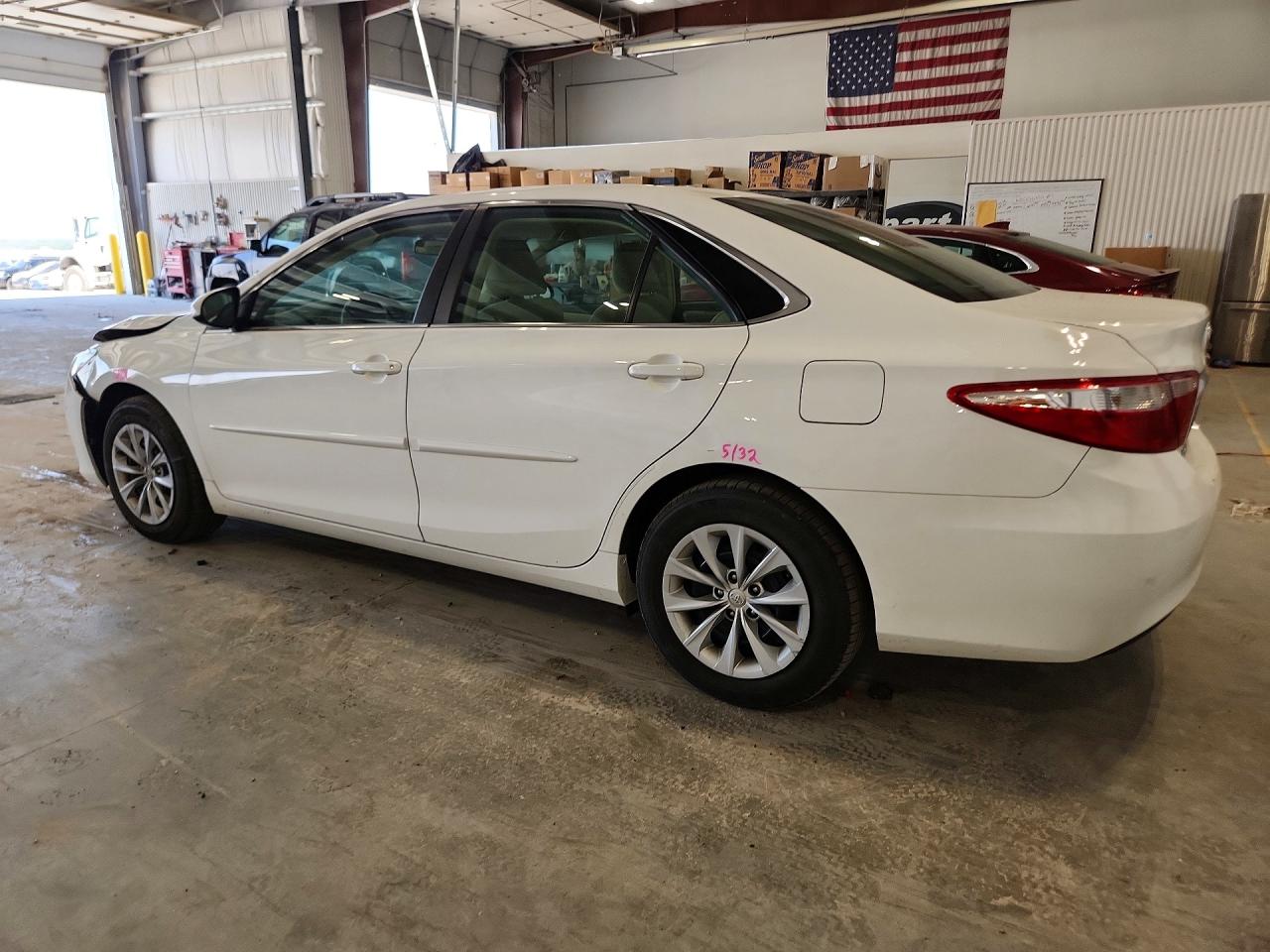 2015 TOYOTA CAMRY