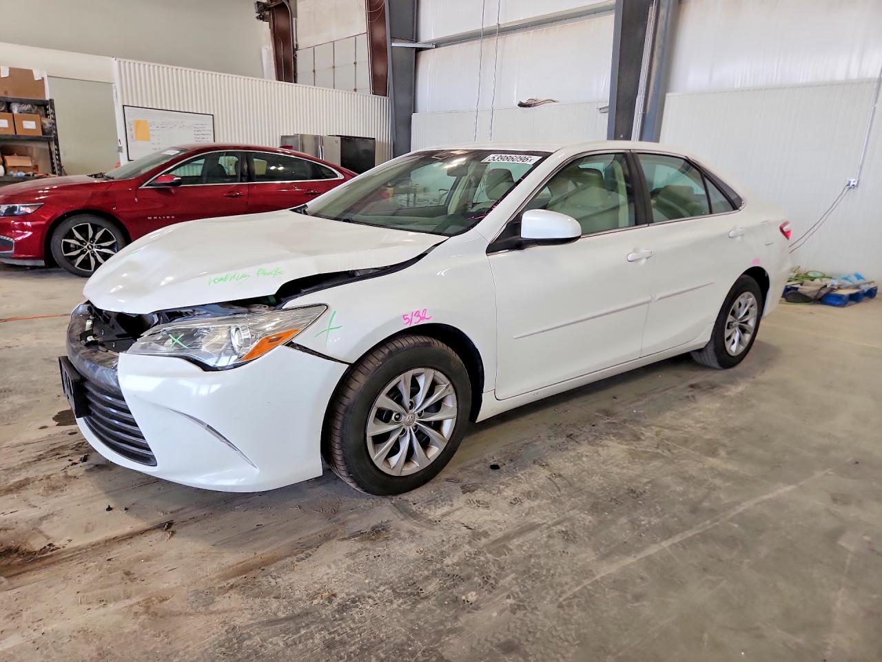 2015 TOYOTA CAMRY
