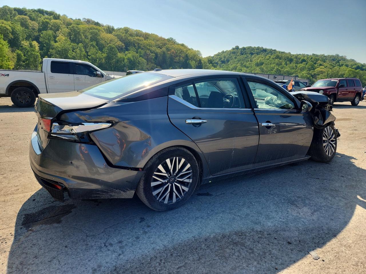 2025 NISSAN ALTIMA