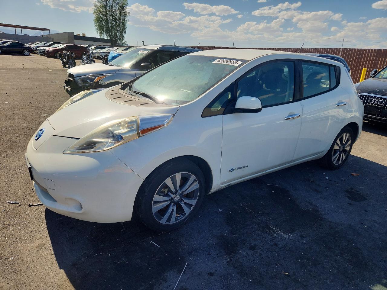 2015 NISSAN LEAF