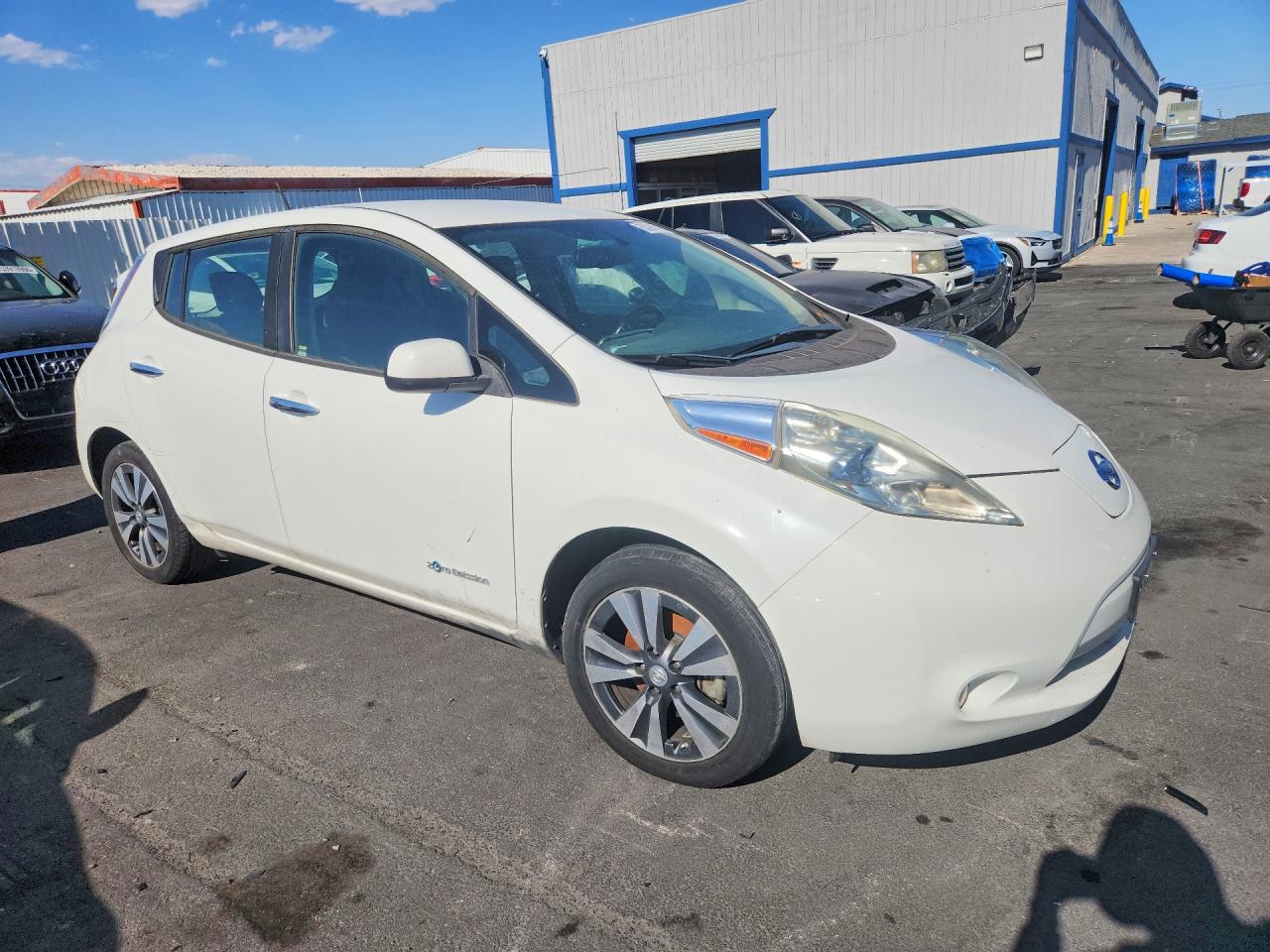 2015 NISSAN LEAF