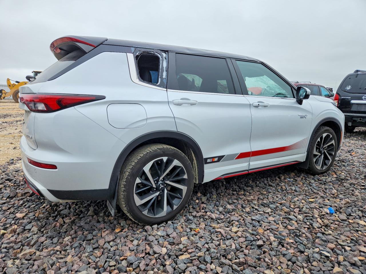 2024 MITSUBISHI OUTLANDER