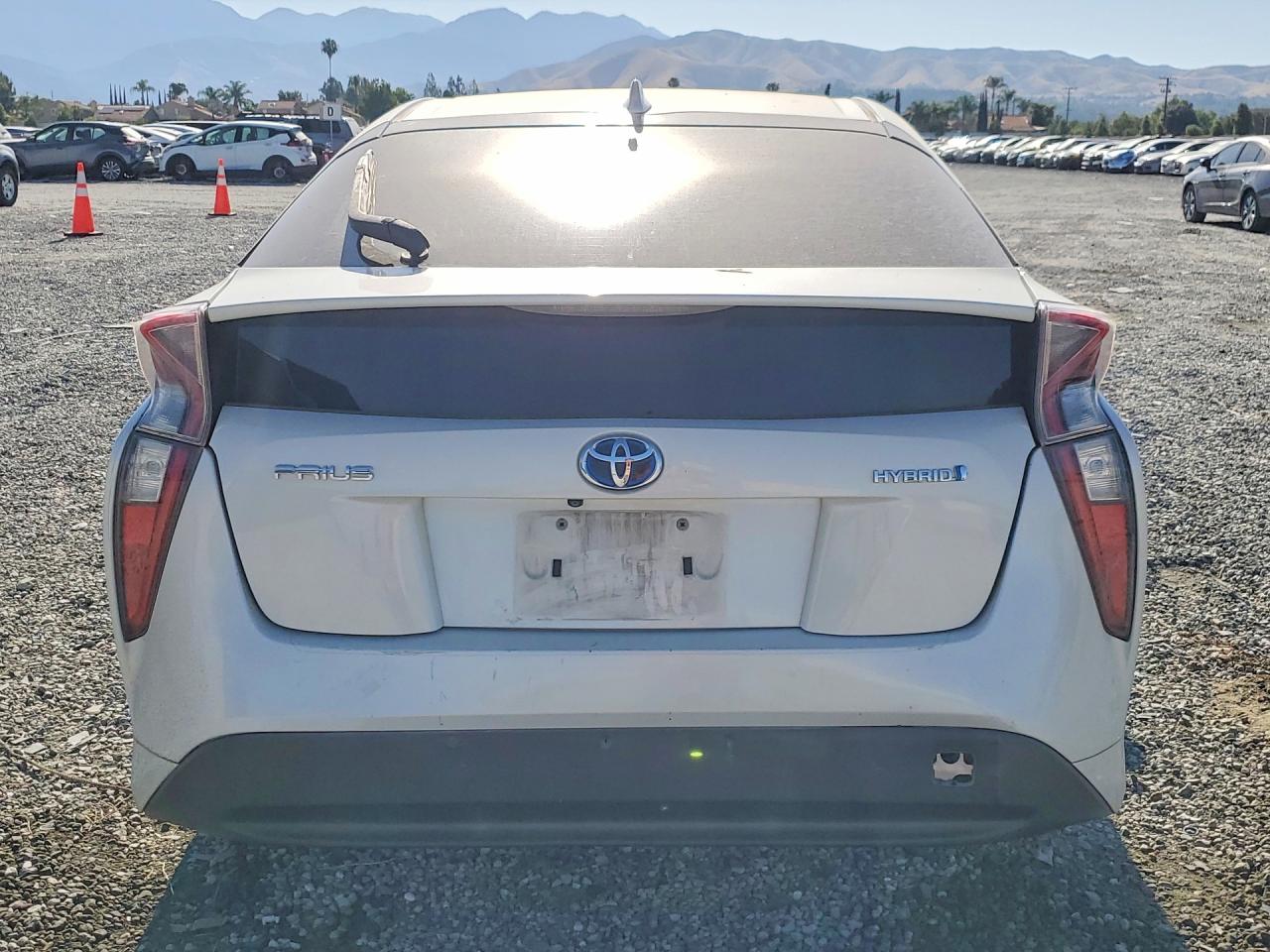 2016 TOYOTA PRIUS
