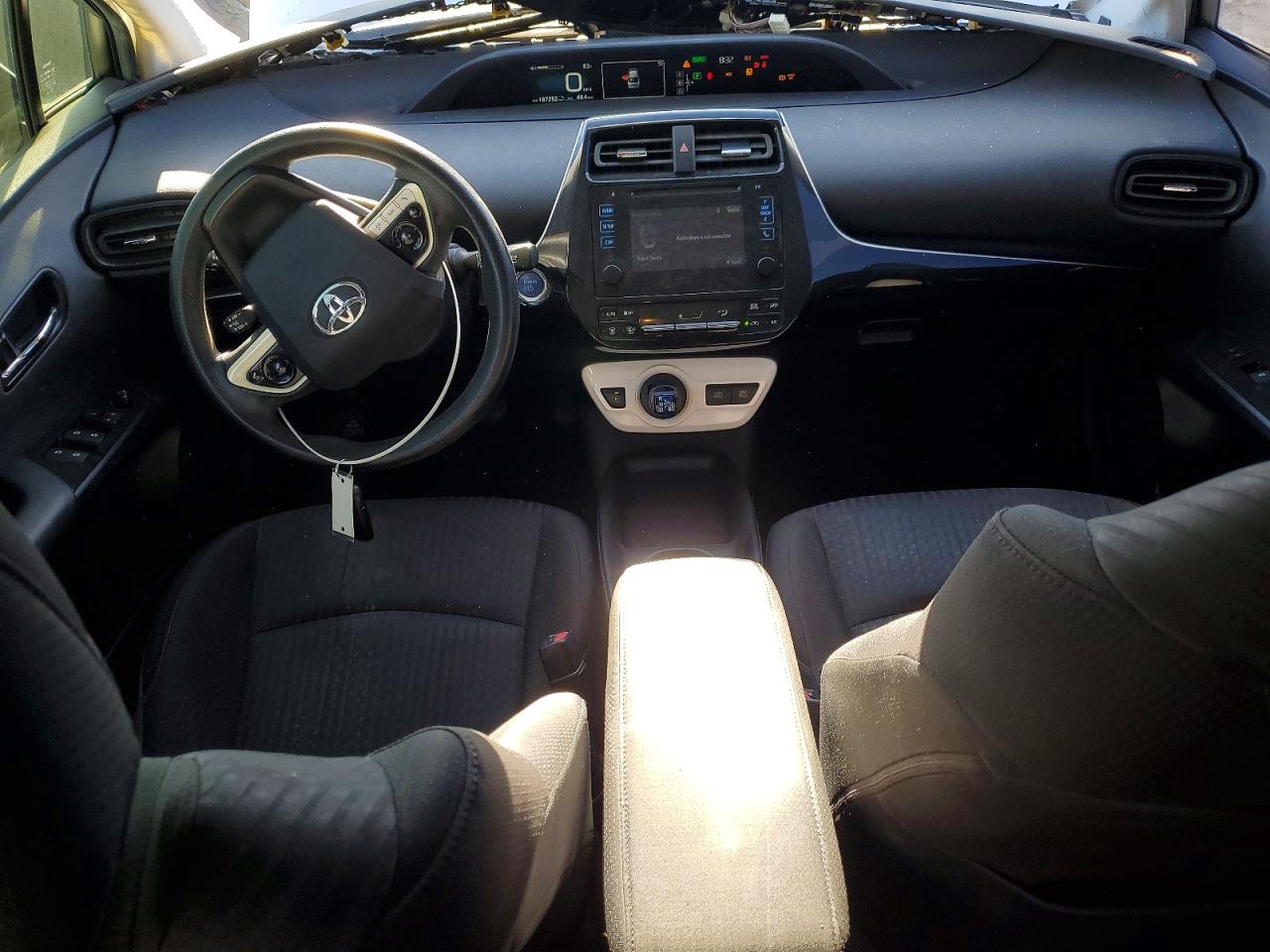 2016 TOYOTA PRIUS