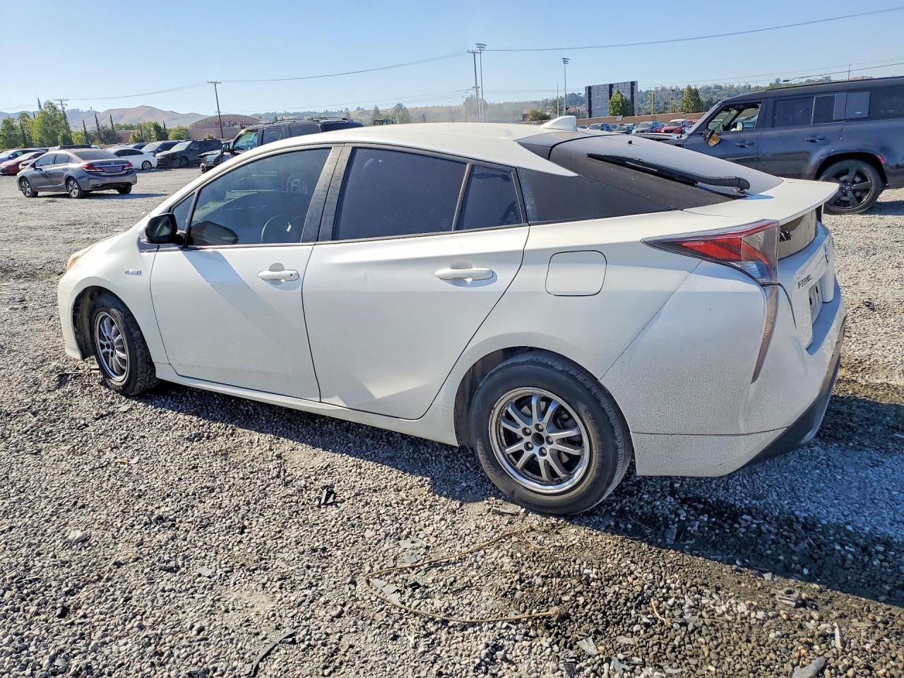2016 TOYOTA PRIUS
