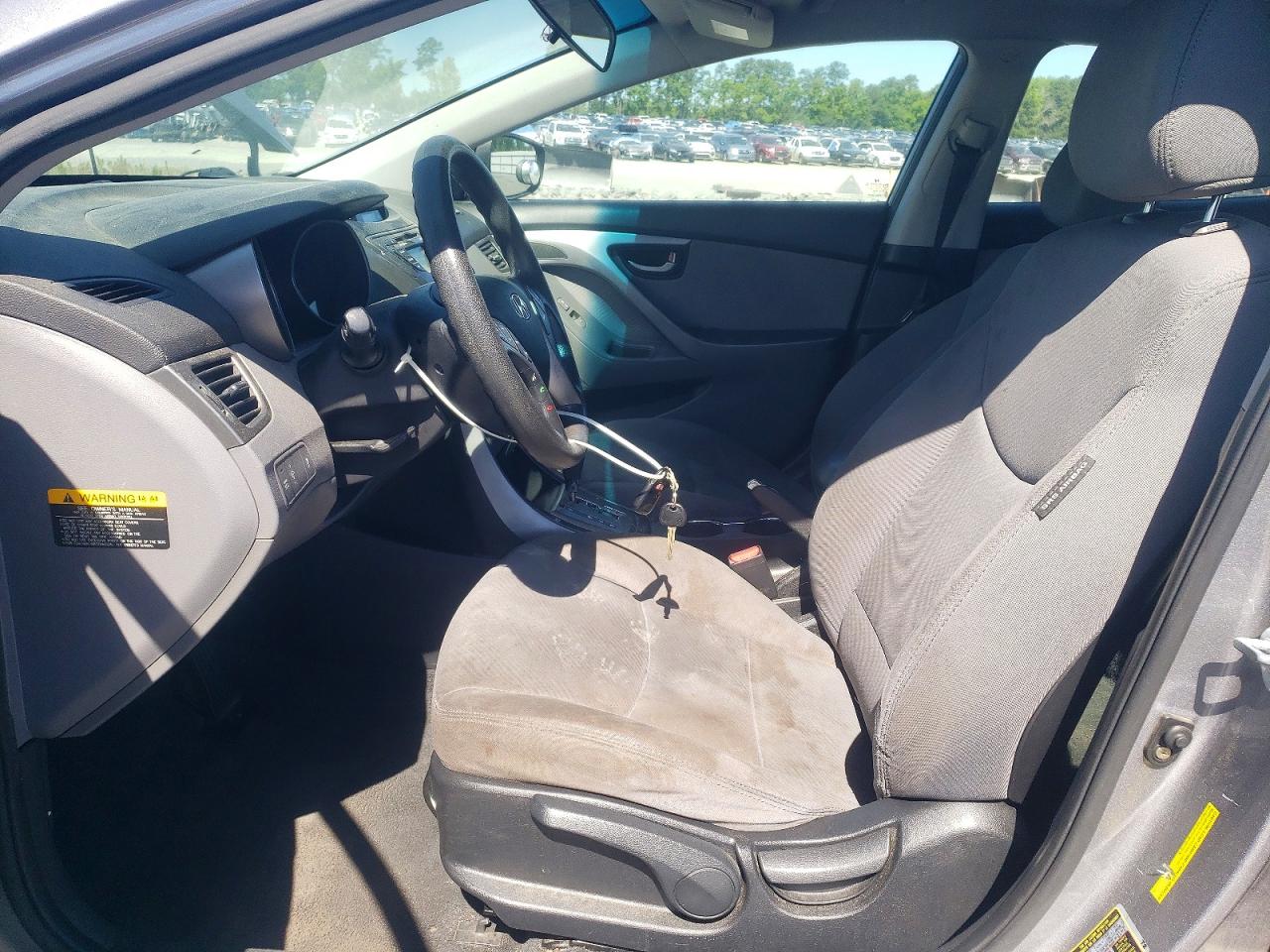 2013 HYUNDAI ELANTRA