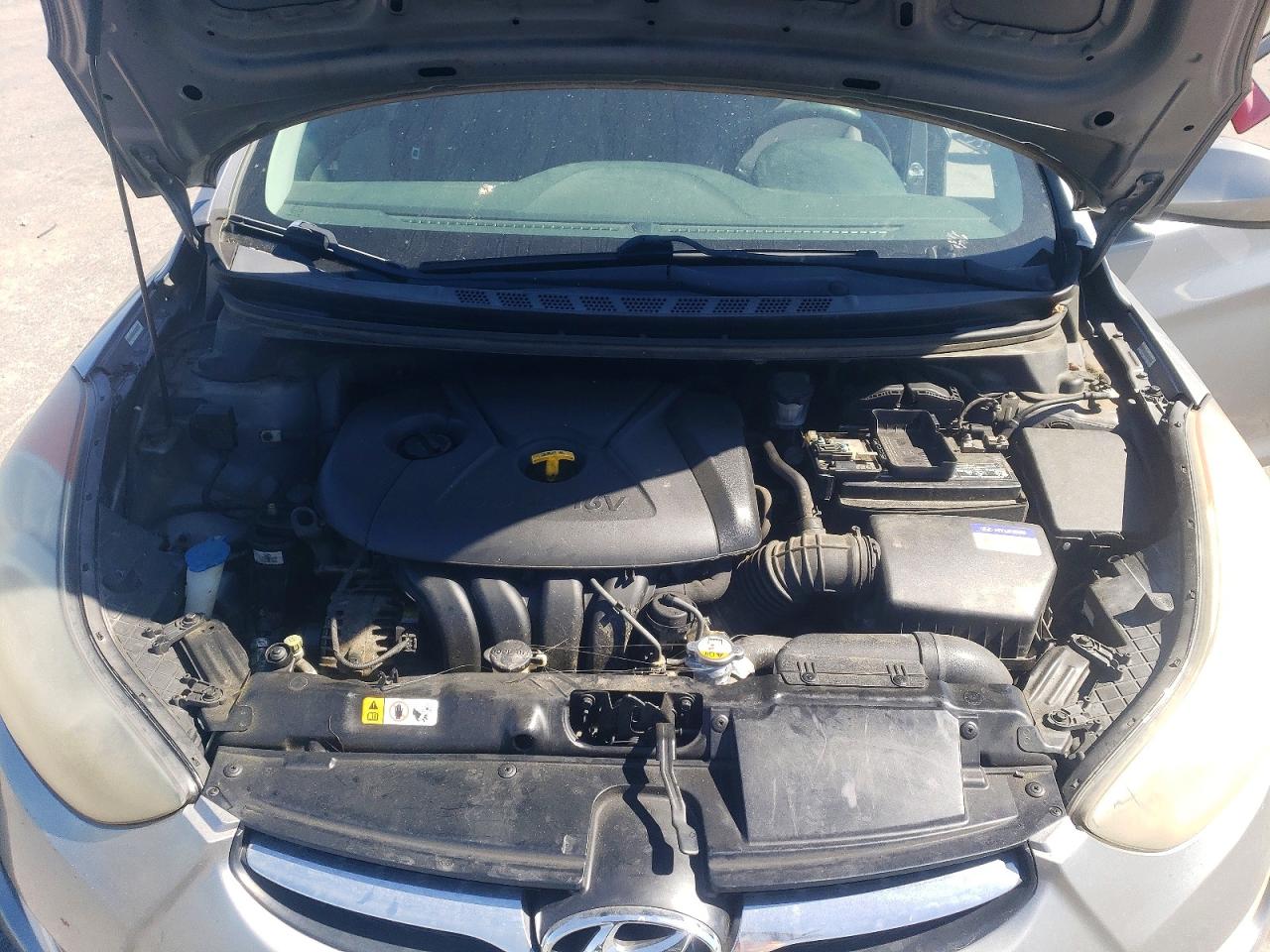 2013 HYUNDAI ELANTRA