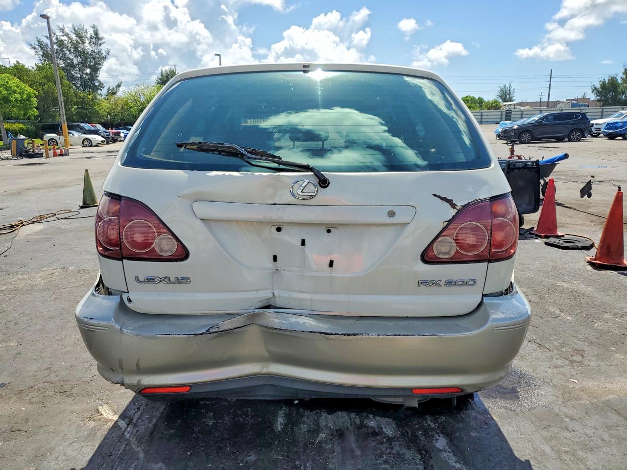 2000 LEXUS RX300