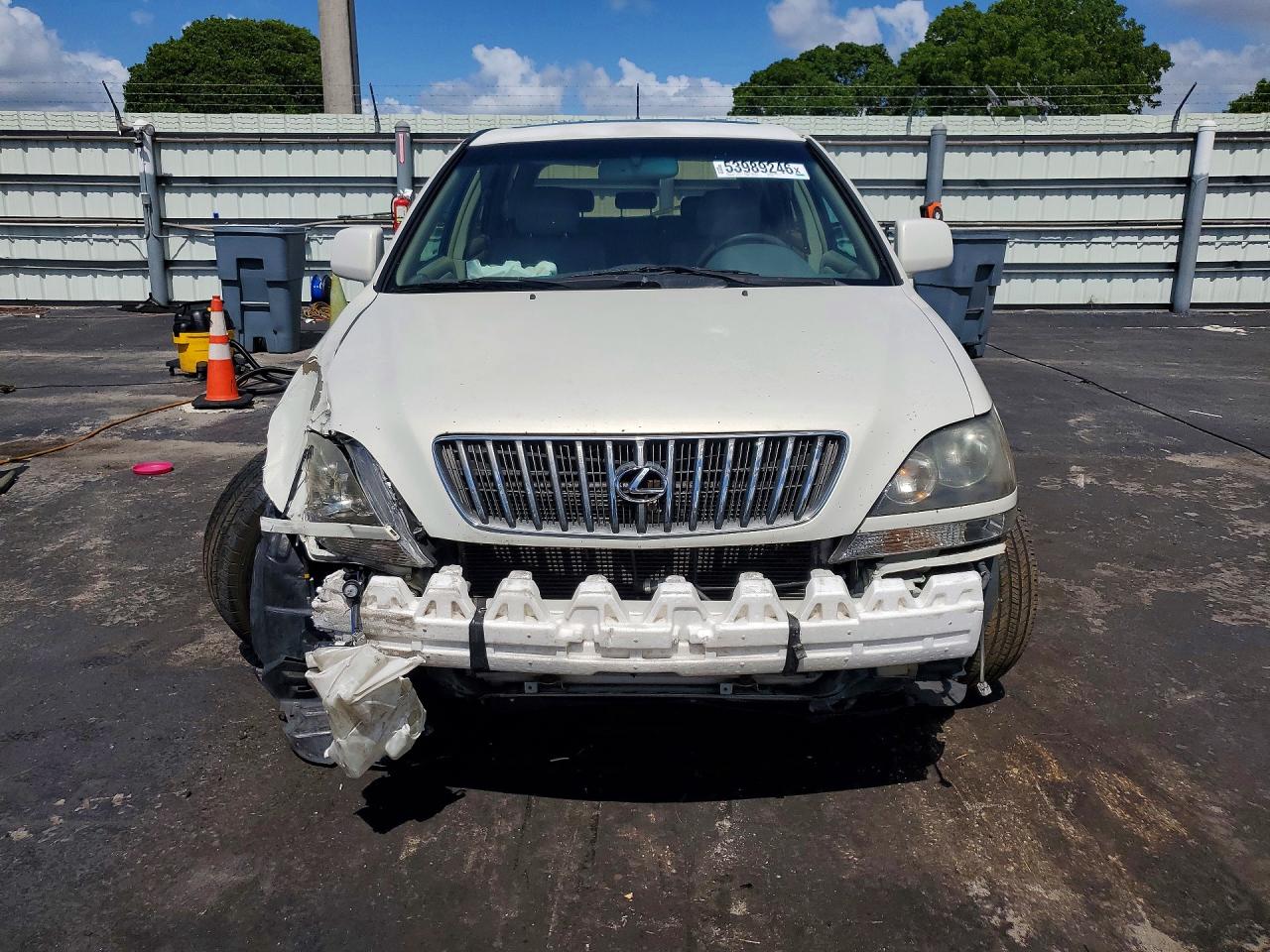 2000 LEXUS RX300