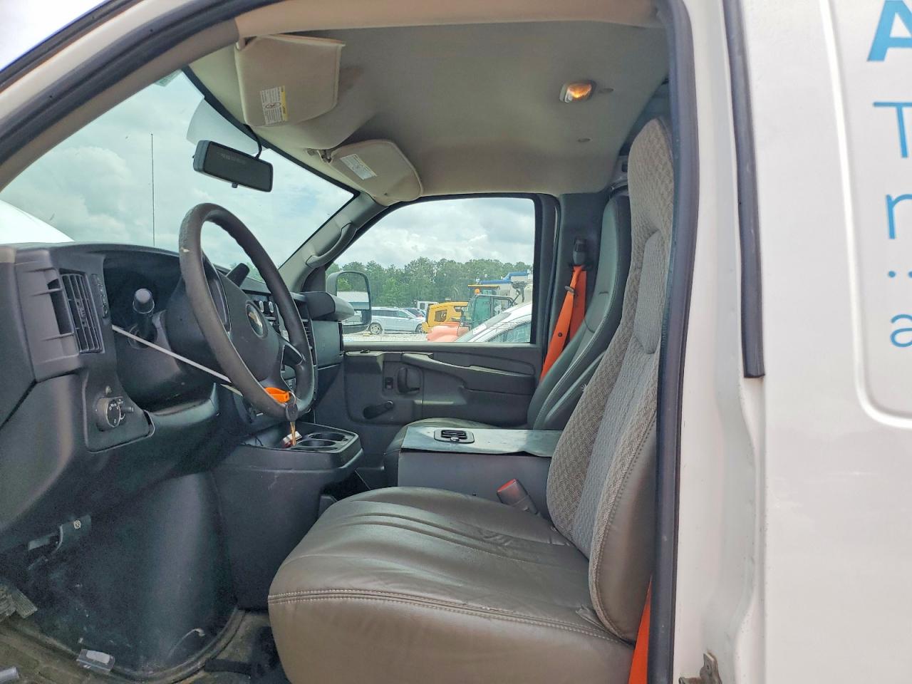 2013 CHEVROLET EXPRESS