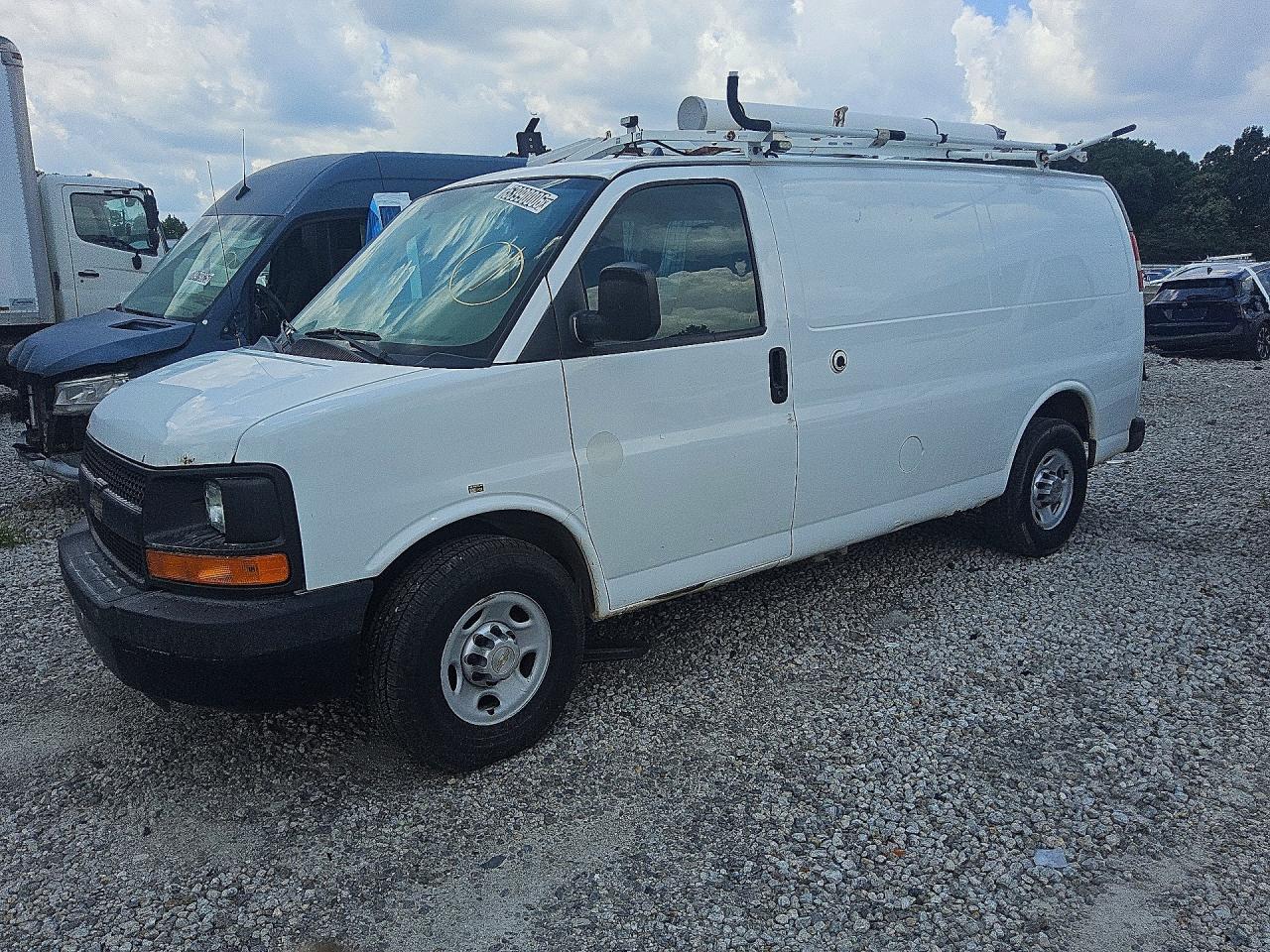2013 CHEVROLET EXPRESS