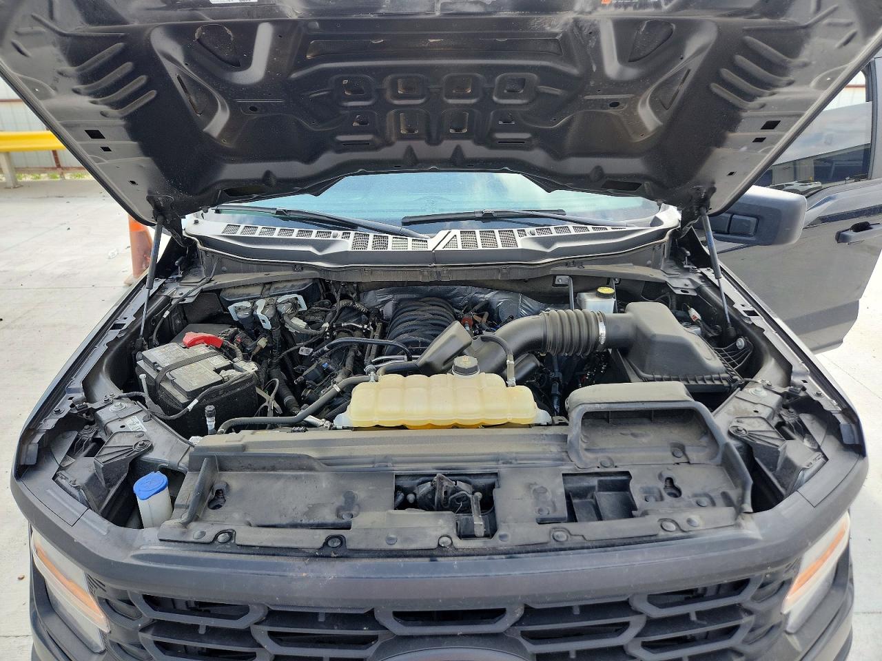 2024 FORD F150