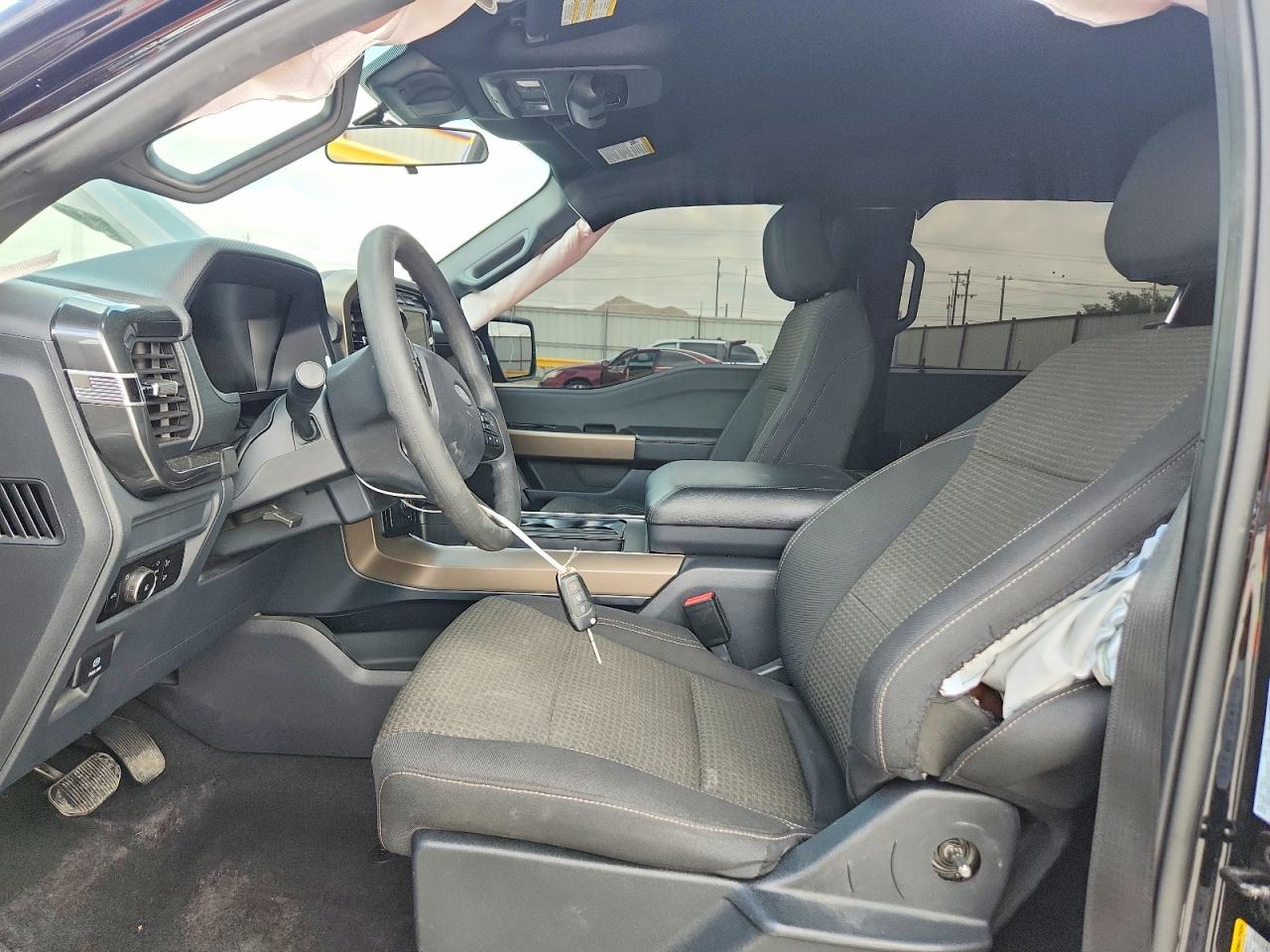 2024 FORD F150