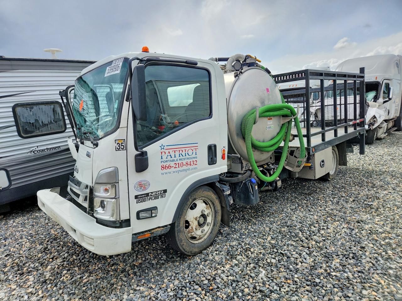2024 ISUZU NPR