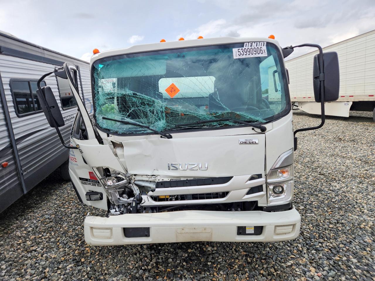 2024 ISUZU NPR