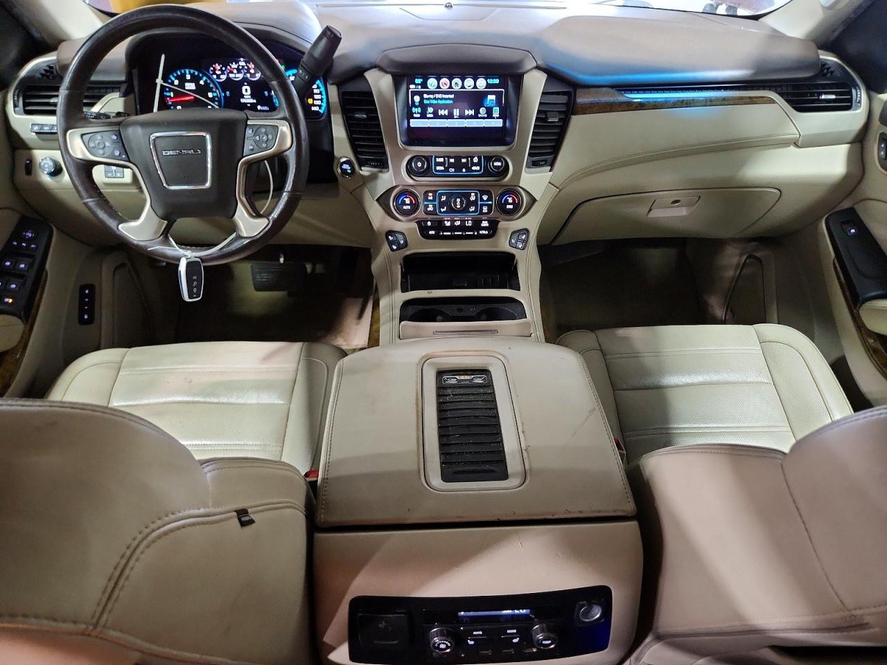 2017 GMC YUKON