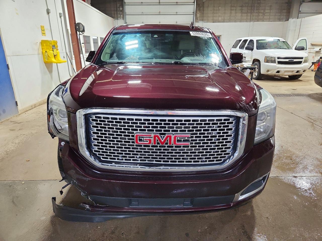 2017 GMC YUKON