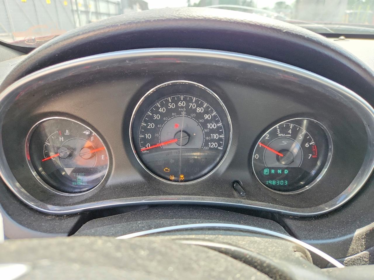 2013 CHRYSLER 200