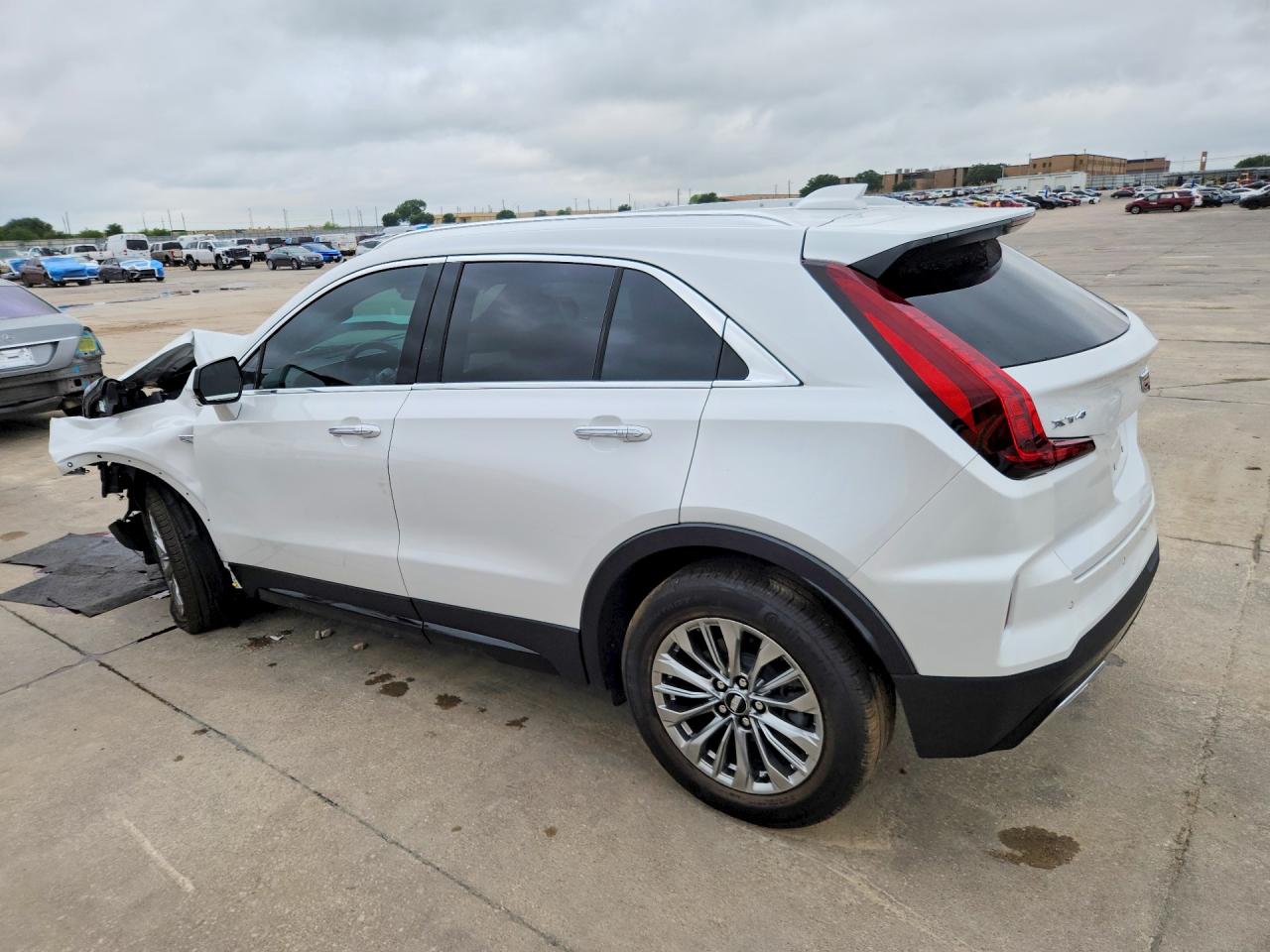2025 CADILLAC XT4