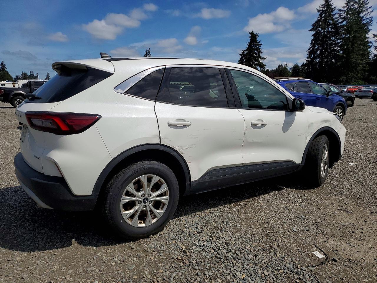 2023 FORD ESCAPE ACT