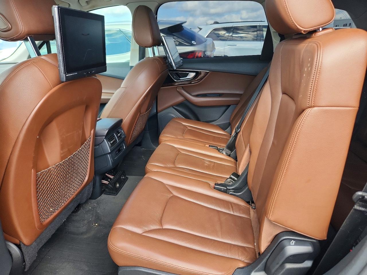 2017 AUDI Q7