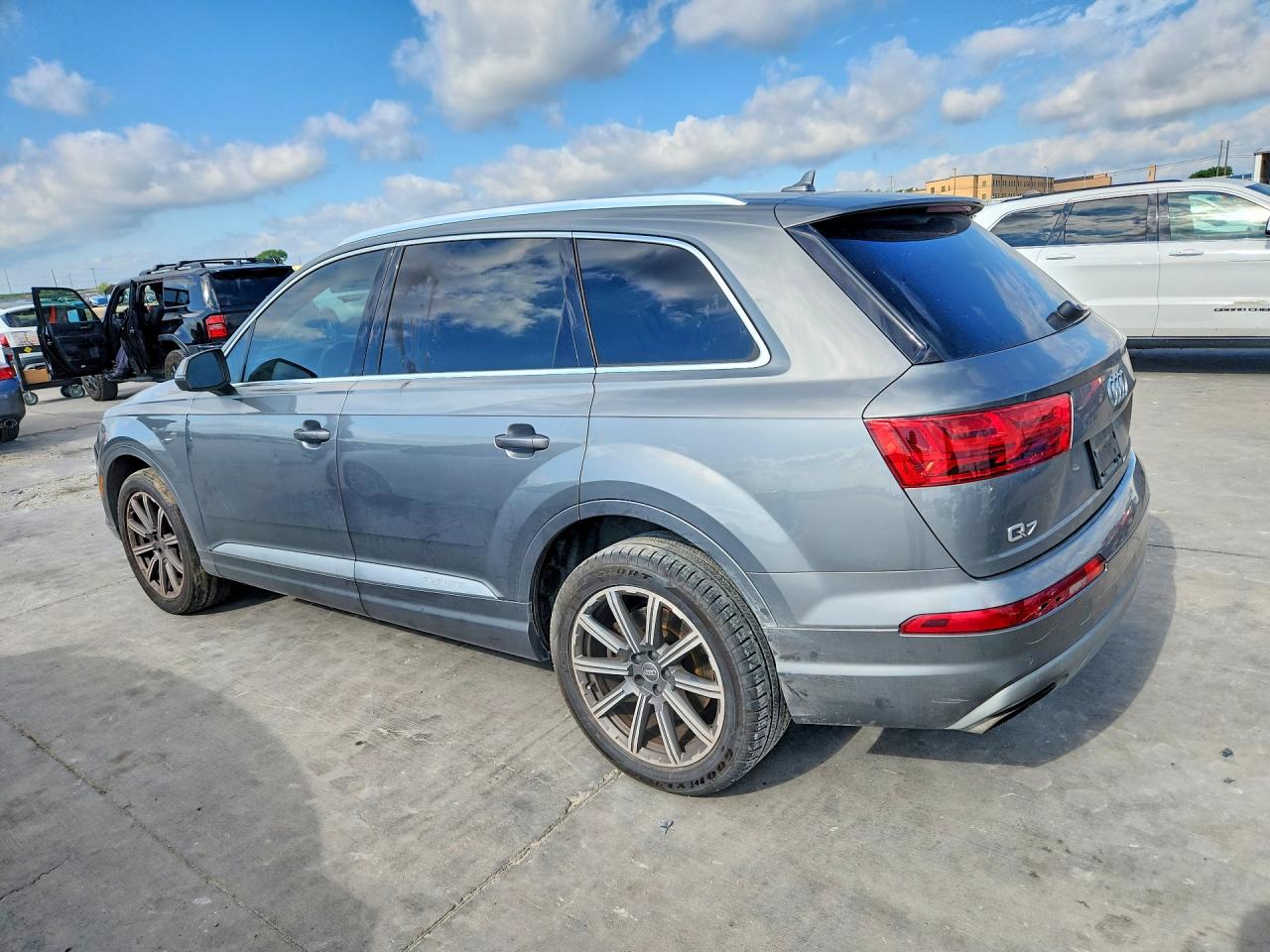 2017 AUDI Q7