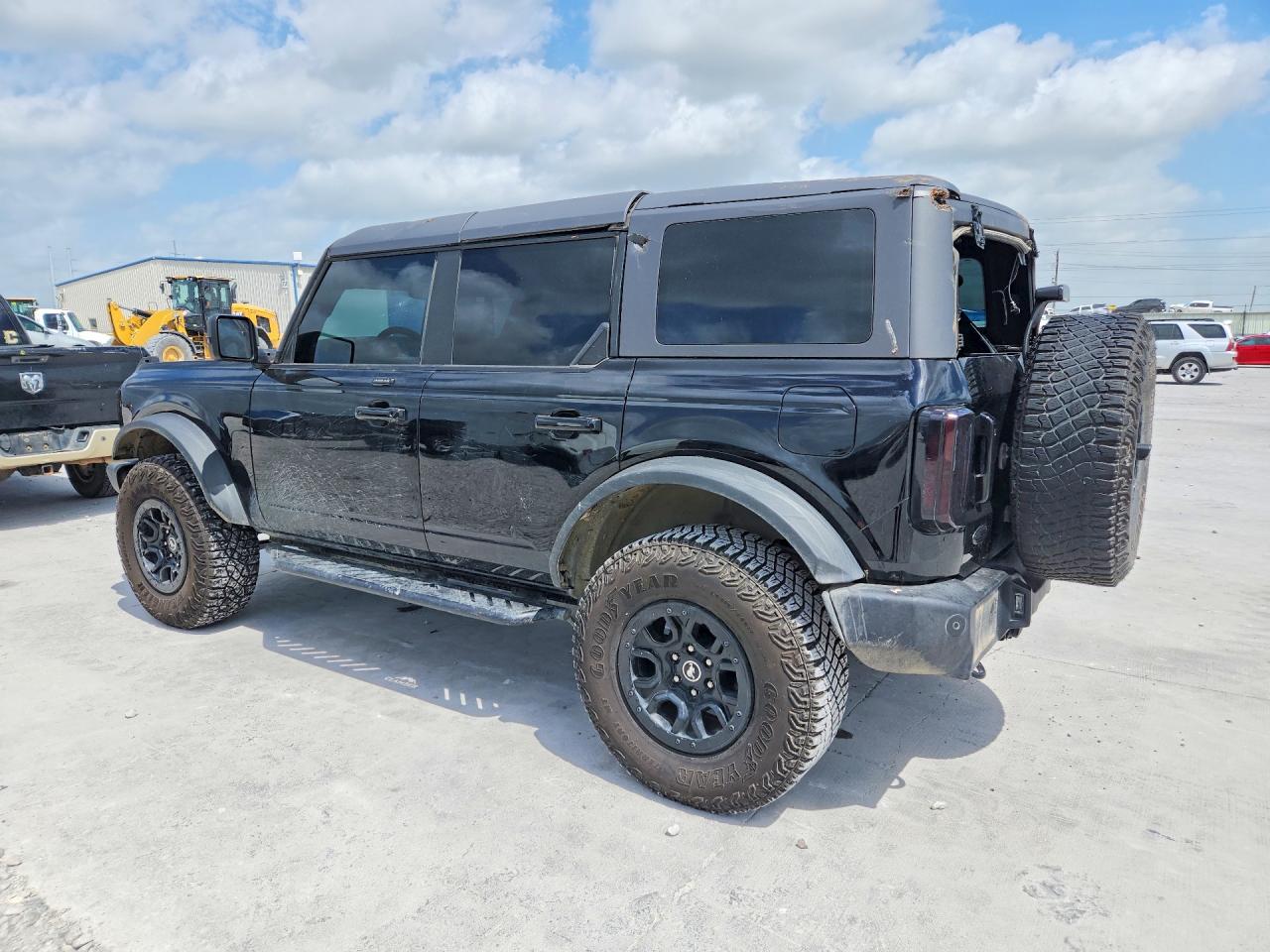 2023 FORD BRONCO