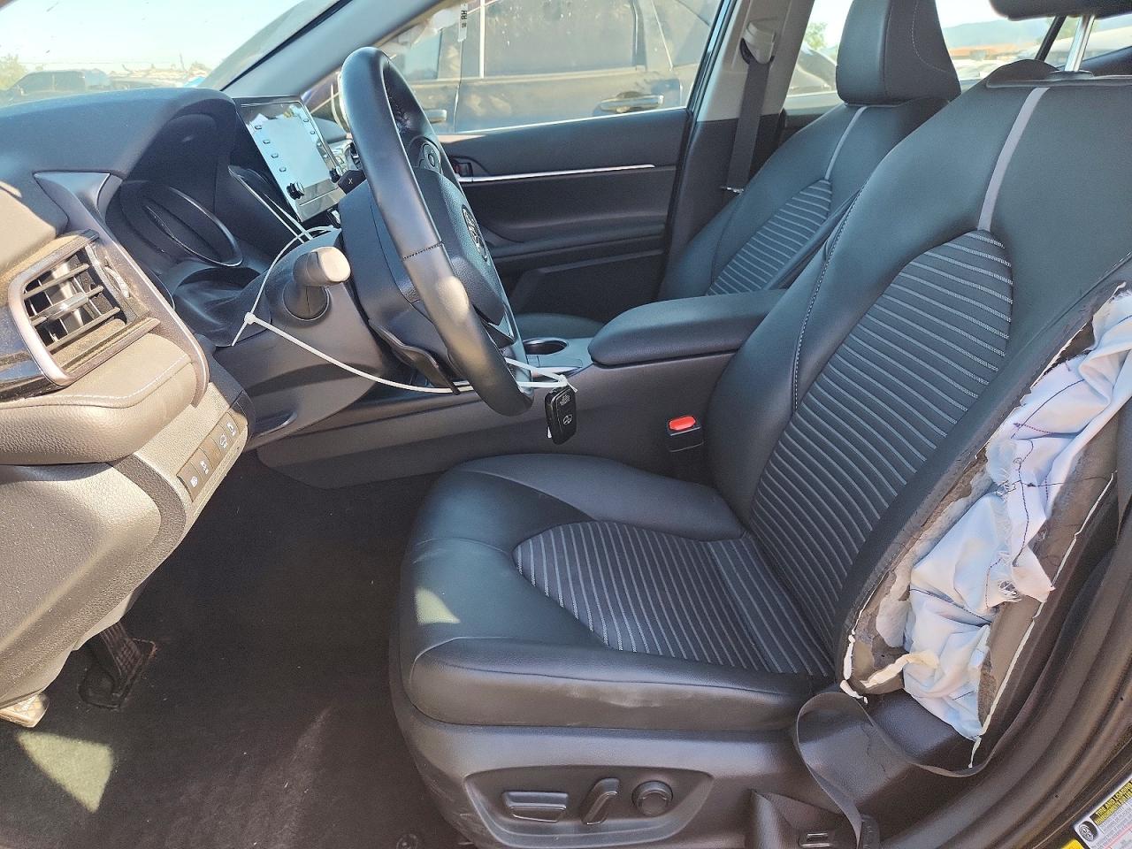2024 TOYOTA CAMRY