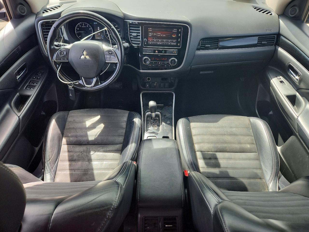 2019 MITSUBISHI OUTLANDER