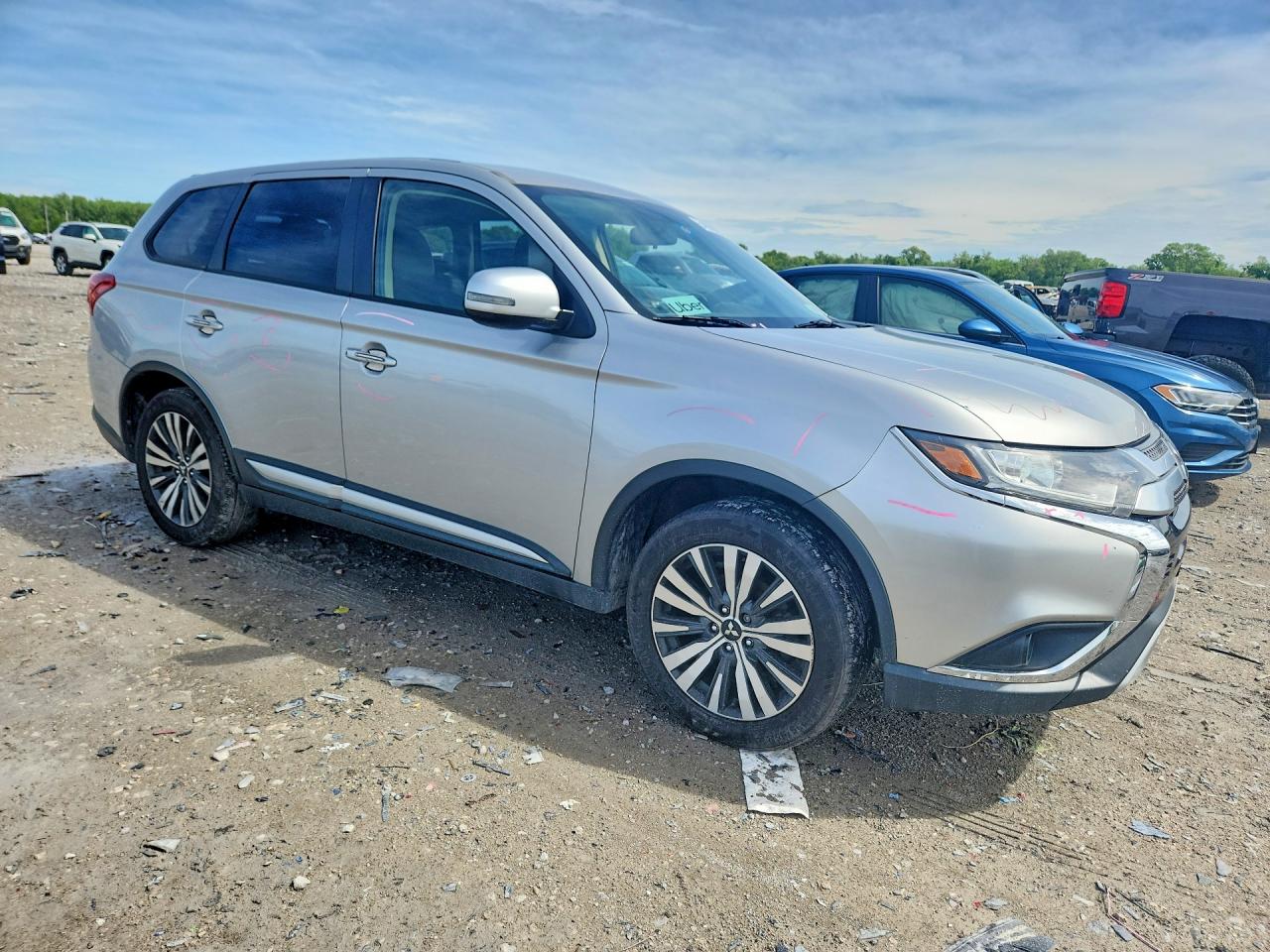 2019 MITSUBISHI OUTLANDER