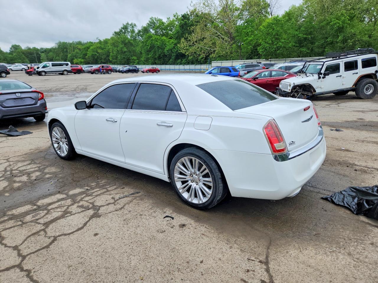 2011 CHRYSLER 300
