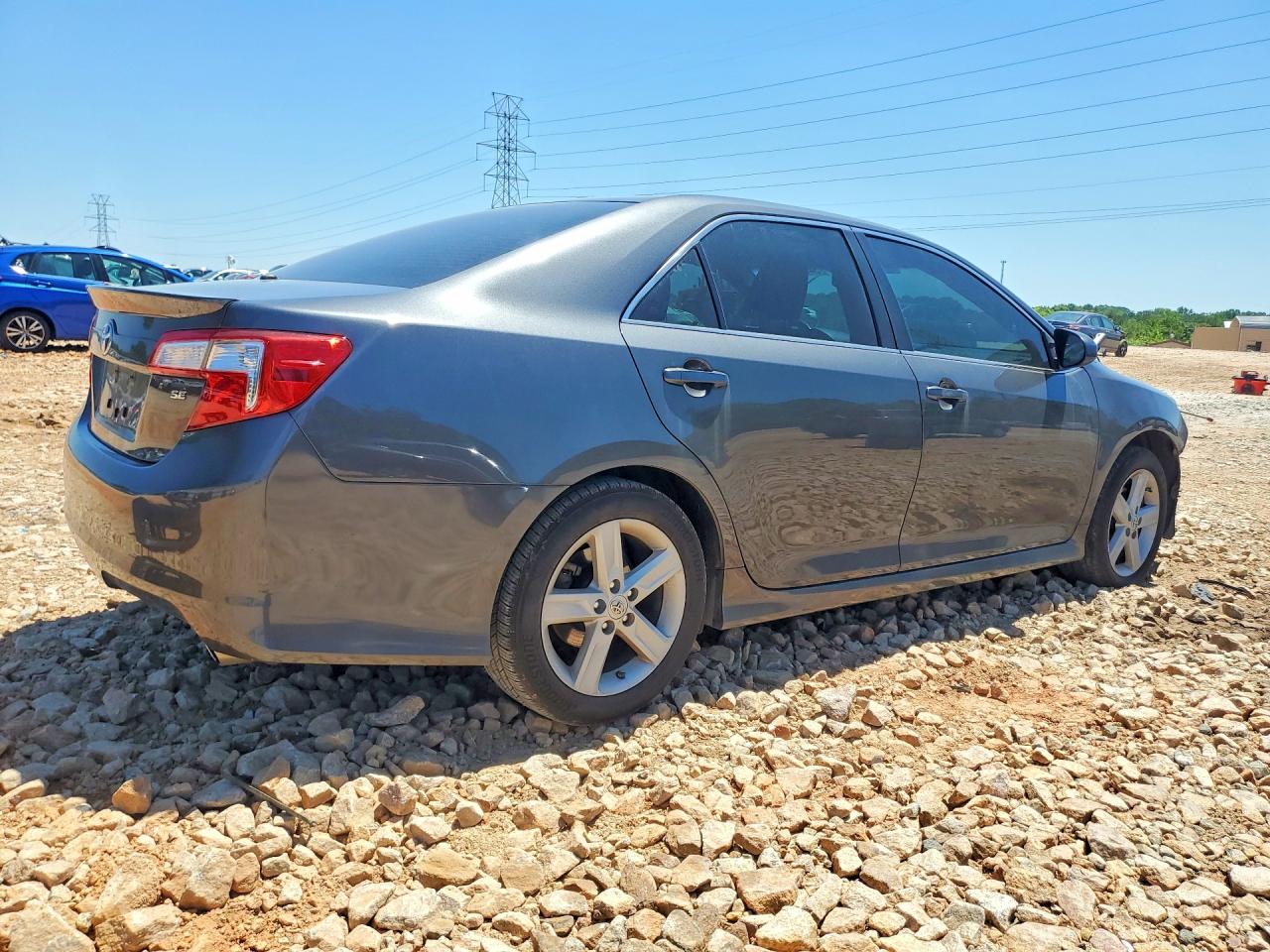 2012 TOYOTA CAMRY