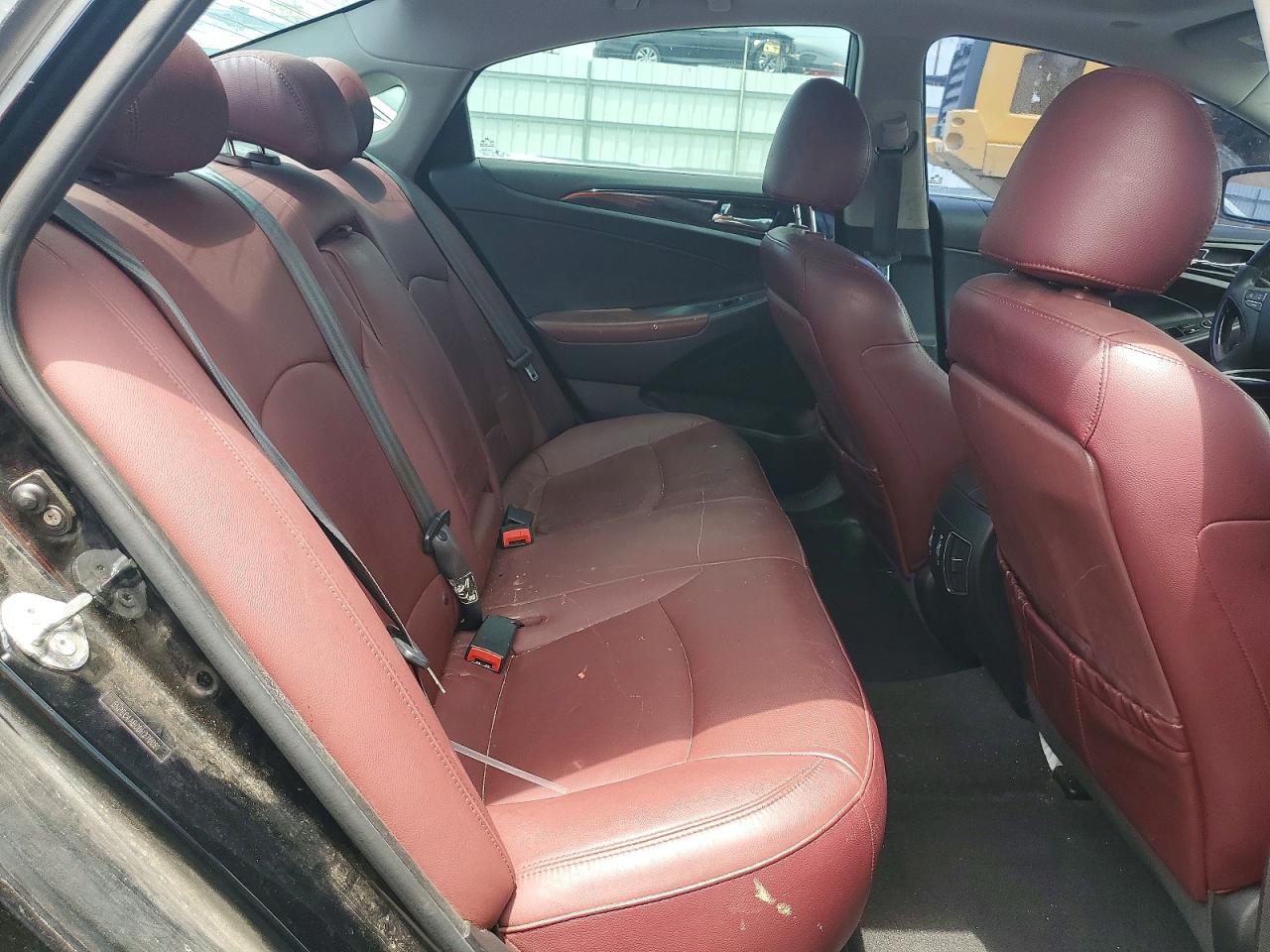 2011 HYUNDAI SONATA
