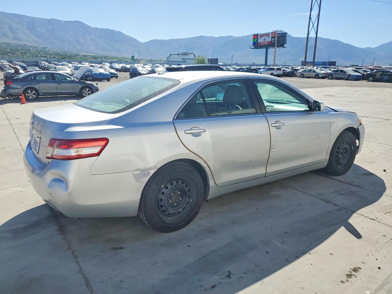 2010 TOYOTA CAMRY
