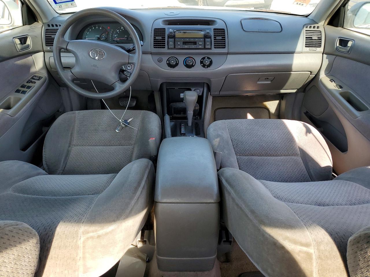 2002 TOYOTA CAMRY