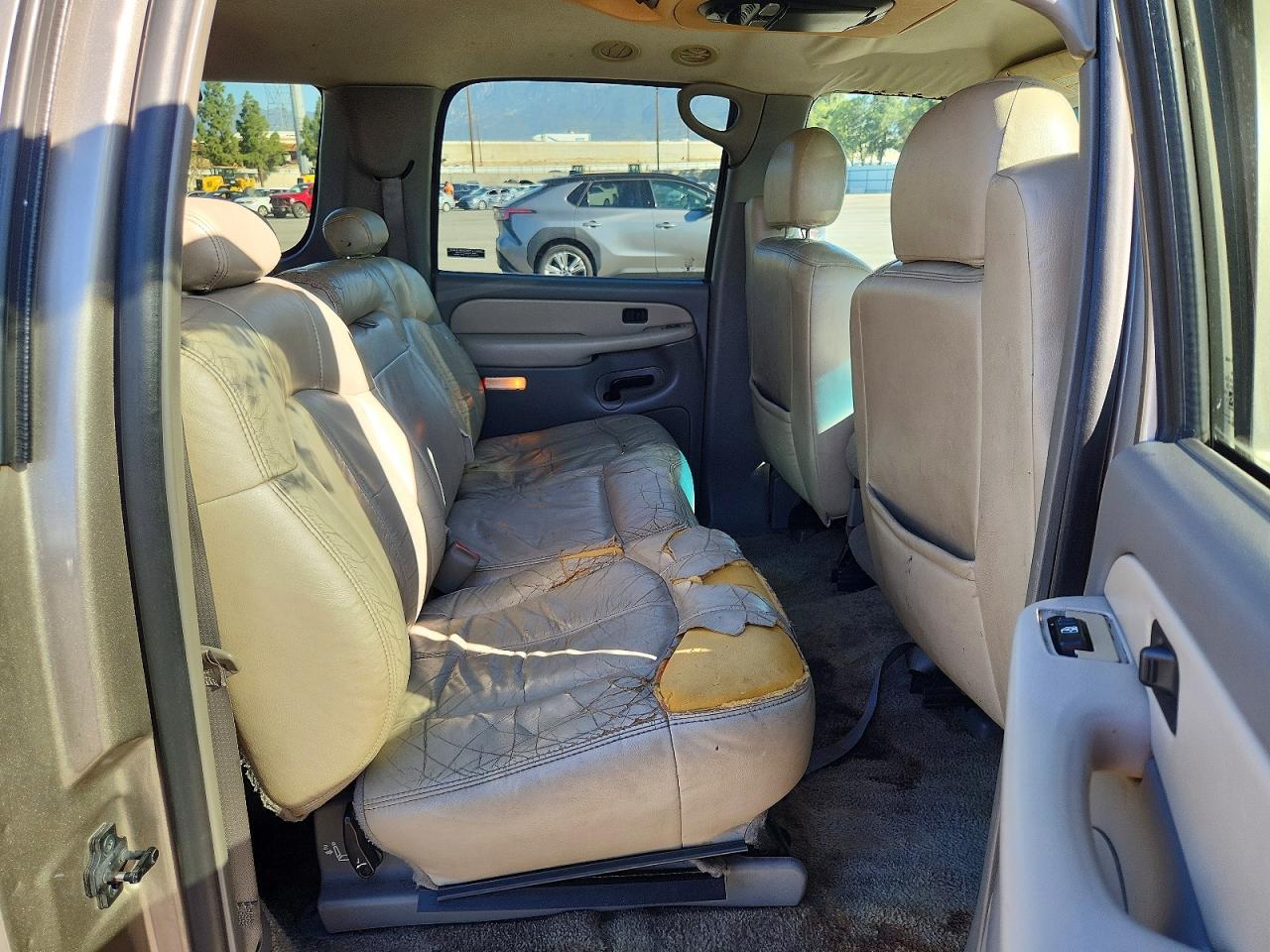 2001 CHEVROLET SUBURBAN